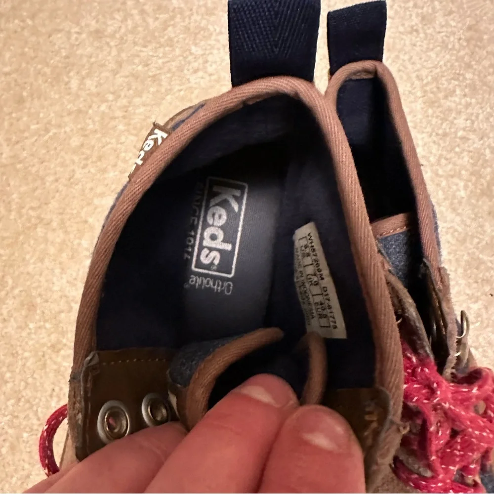 ⭐️ Keds 9.5 Denim and Suede High-Top Sneakers with Red Laces - Picture 3 of 8